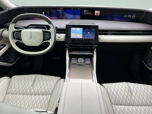 Used 2024 Lincoln Nautilus Black Label w/ Jet Appearance Package (87T) AWD/4WD image 18