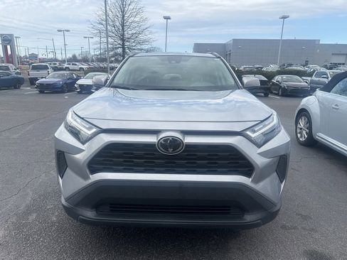 Certified 2022 Toyota RAV4 XLE w/ Convenience Package image 2