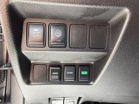 Used 2022 Nissan Rogue Sport S AWD/4WD image 14