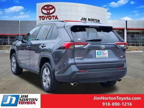 Used 2024 Toyota RAV4 XLE FWD image 7