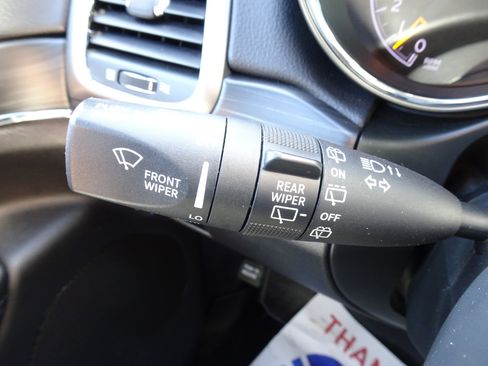 Used 2020 Jeep Grand Cherokee Limited image 22