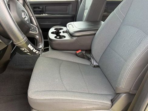 Used 2024 RAM 3500 Tradesman w/ Chrome Appearance Group AWD/4WD image 21