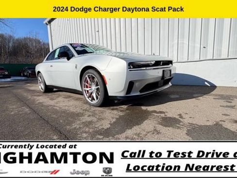 Used 2024 Dodge Charger Daytona Scat Pack w/ Plus Group AWD/4WD image 1