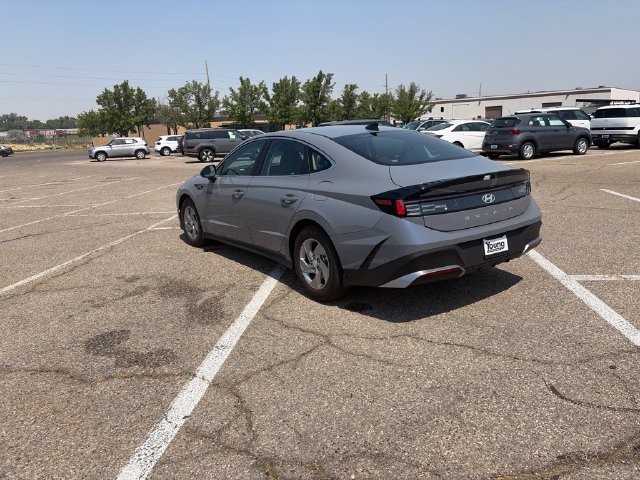 Used 2026 Hyundai Sonata SE FWD image 3