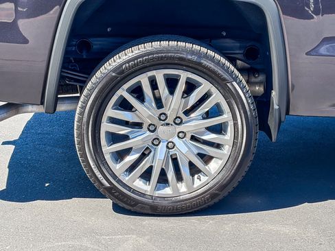Used 2015 GMC Sierra 1500 Denali AWD/4WD image 10