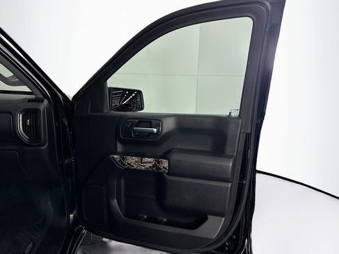 Used 2021 Chevrolet Silverado 1500 Custom Trail Boss w/ Realtree Special Edition image 29