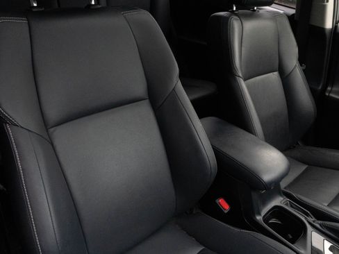 Used 2018 Toyota RAV4 Limited image 14