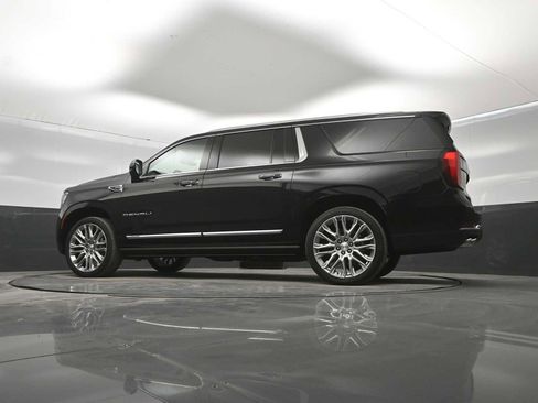 New 2026 GMC Yukon XL Denali w/ Denali Reserve Package AWD/4WD image 35
