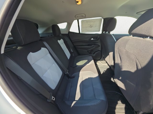 New 2026 Chevrolet Trax LS w/ LS Convenience Package FWD image 21