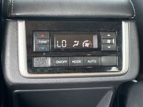 Used 2024 Subaru Ascent Premium AWD/4WD image 35