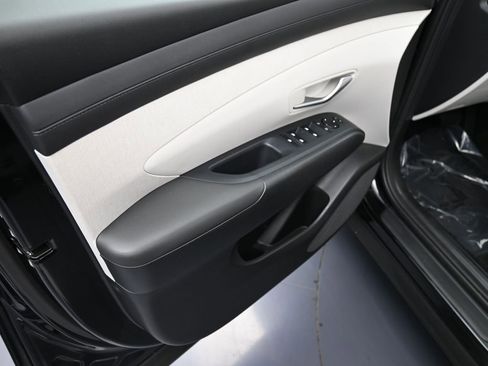 Used 2025 Hyundai Tucson SEL image 13