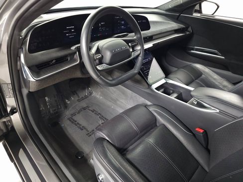 Used 2022 Lucid Air Grand Touring image 20