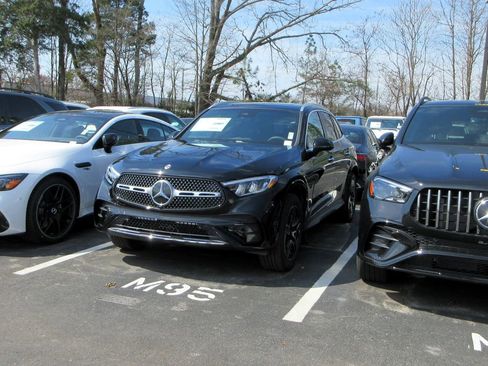 New 2026 Mercedes-Benz GLC 300 4MATIC image 1