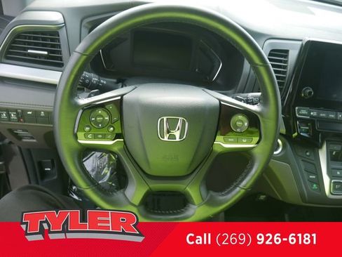 Used 2018 Honda Odyssey EX-L image 28