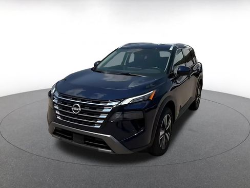 Used 2026 Nissan Rogue SL FWD image 5