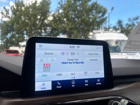 Used 2020 Ford Escape Titanium AWD/4WD image 25