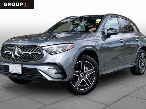 Used 2023 Mercedes-Benz GLC 300 4MATIC image 1