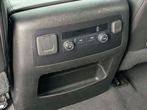 Used 2019 Chevrolet Tahoe LT image 17