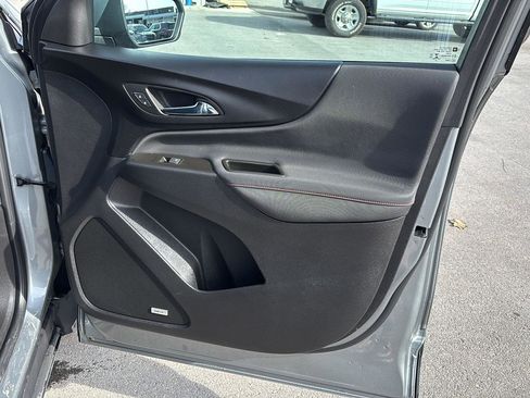 Used 2023 Chevrolet Equinox RS w/ RS Leather Package image 23