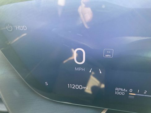 Used 2025 Buick Envision Sport Touring image 23