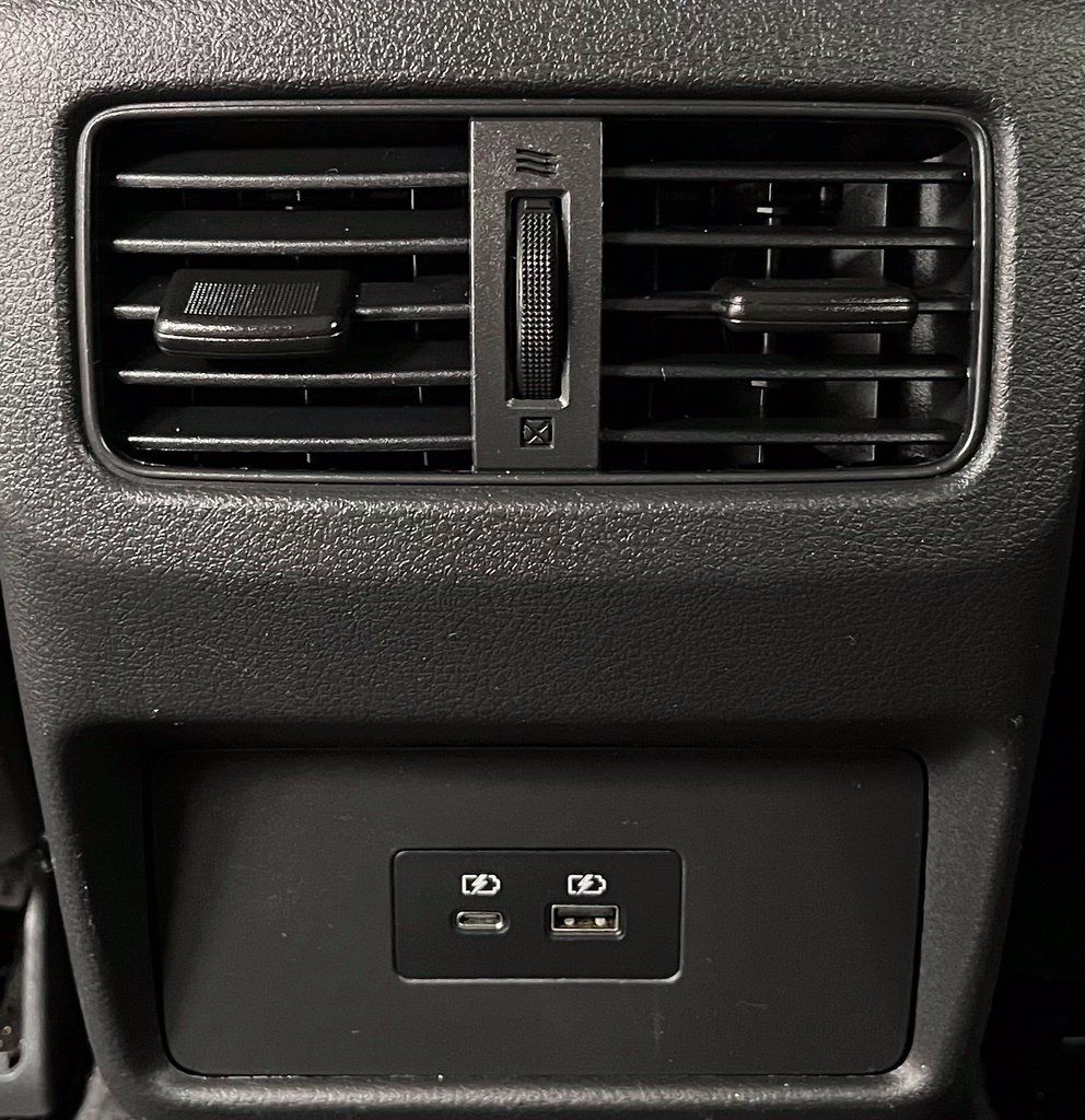Used 2023 Nissan Rogue SV AWD/4WD image 47
