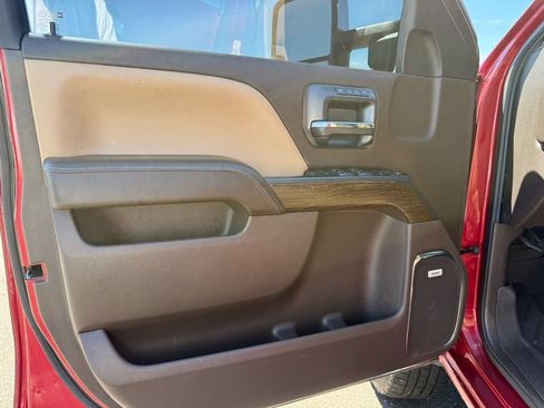 Used 2019 GMC Sierra 3500 Denali w/ Duramax Plus Package AWD/4WD image 16