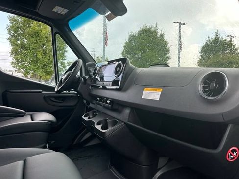 New 2026 Mercedes-Benz Sprinter 2500 image 37