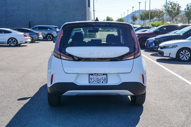 Used 2025 Kia Soul LX w/ LX Technology Package FWD image 6