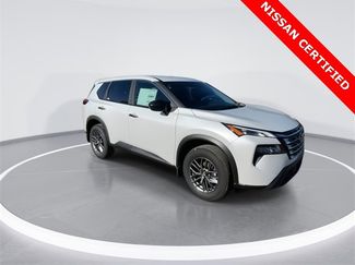 Certified 2025 Nissan Rogue S video 2