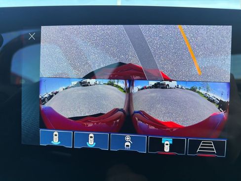 Used 2025 Chevrolet Corvette E-Ray w/ Stealth Interior Trim Package AWD/4WD image 16