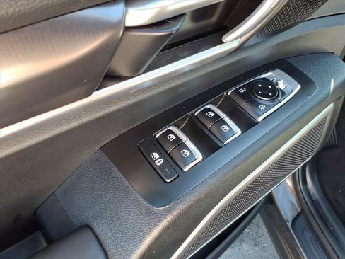Used 2024 Kia Telluride S w/ S Sunroof Package AWD/4WD image 13