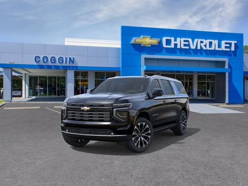 New 2026 Chevrolet Suburban High Country AWD/4WD image 8