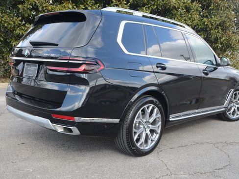 Used 2025 BMW X7 xDrive40i AWD/4WD image 21