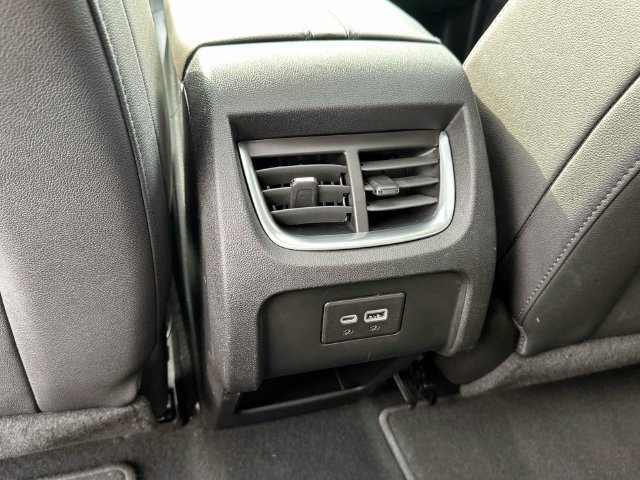 Used 2022 Chevrolet Blazer LT FWD image 13