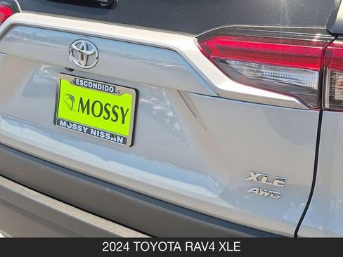 Used 2024 Toyota RAV4 XLE AWD/4WD image 25