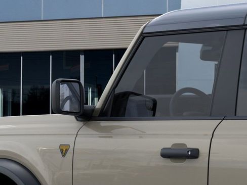New 2025 Ford Bronco Badlands image 13