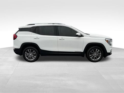 Used 2023 GMC Terrain SLT image 15