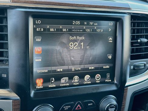Used 2014 RAM 2500 Laramie w/ Protection Group AWD/4WD image 21