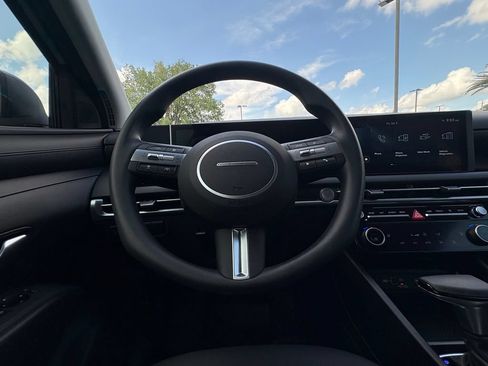 New 2026 Hyundai Tucson XRT FWD image 16