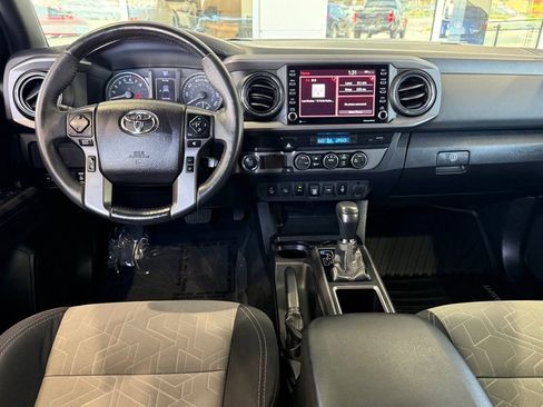 Certified 2021 Toyota Tacoma TRD Off-Road w/ Technology Package image 32