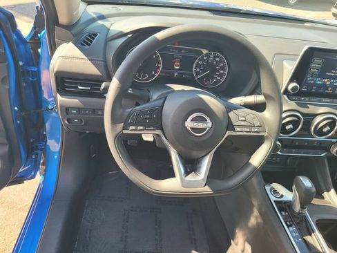 Certified 2025 Nissan Sentra SV FWD image 30