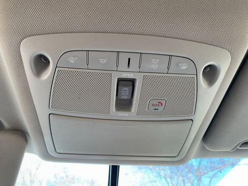 Used 2016 Nissan Rogue SL w/ SL Premium Package image 25