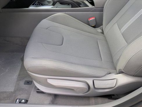 New 2026 Hyundai Elantra SE FWD image 4