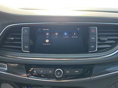 Used 2023 Buick Enclave Essence w/ Experience Buick Package FWD image 18