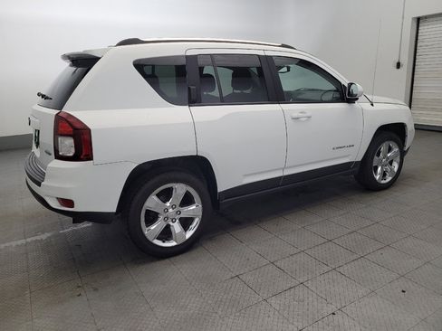 Used 2014 Jeep Compass Latitude w/ Sun/Sound Group image 10
