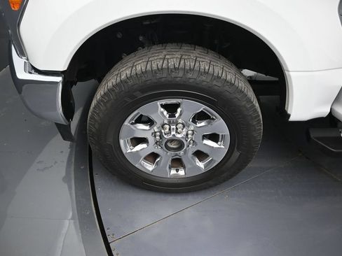 Used 2018 Ford F250 Lariat w/ Lariat Ultimate Package AWD/4WD image 34
