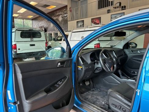 Used 2016 Hyundai Tucson Limited FWD image 16