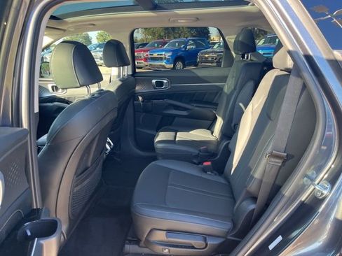 Used 2021 Kia Sorento SX image 30