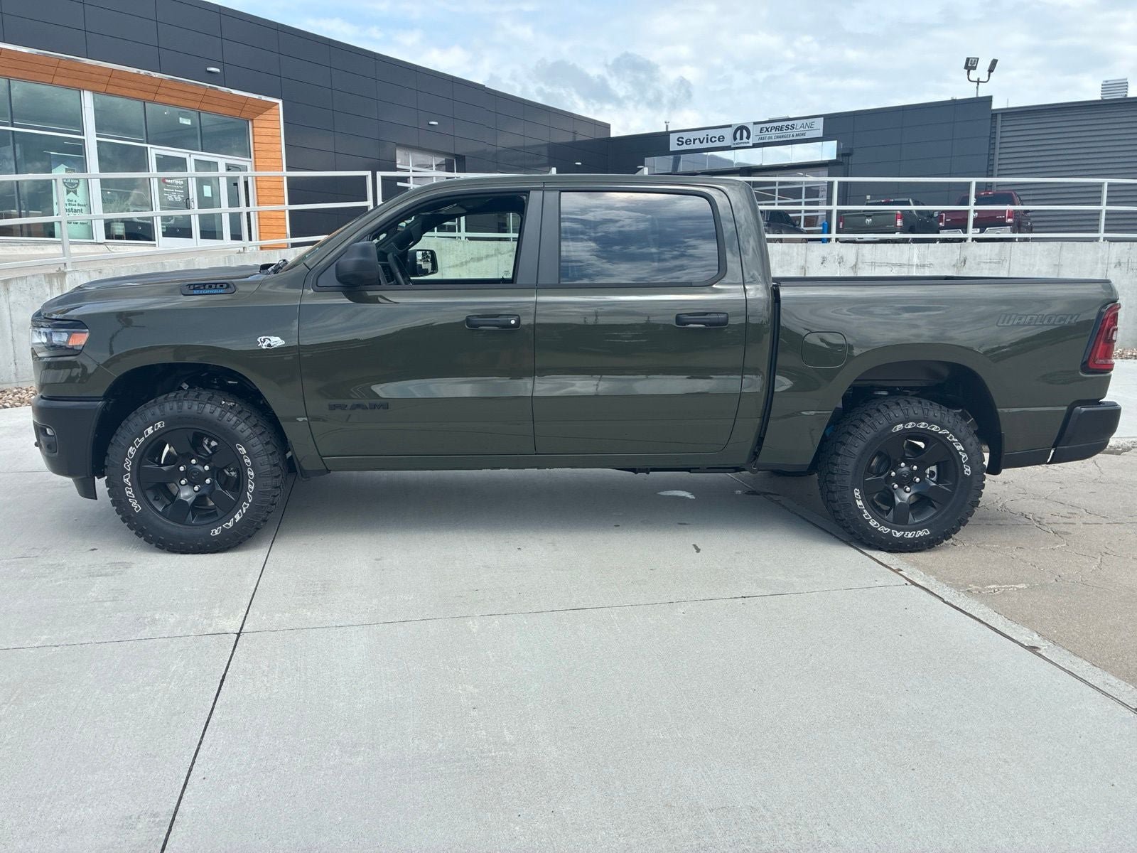 New 2026 RAM 1500 Warlock AWD/4WD image 2