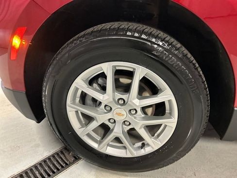 Used 2023 Chevrolet Equinox LT image 9